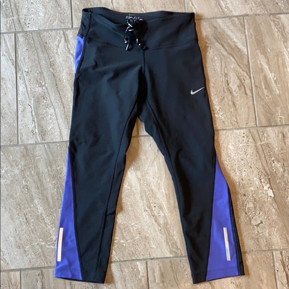 Capri Nike DRI-FIT Womens Tight sz XS (blk/purple)